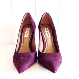 Steve Madden Burgundy Pointed Toe Block Heel Pump